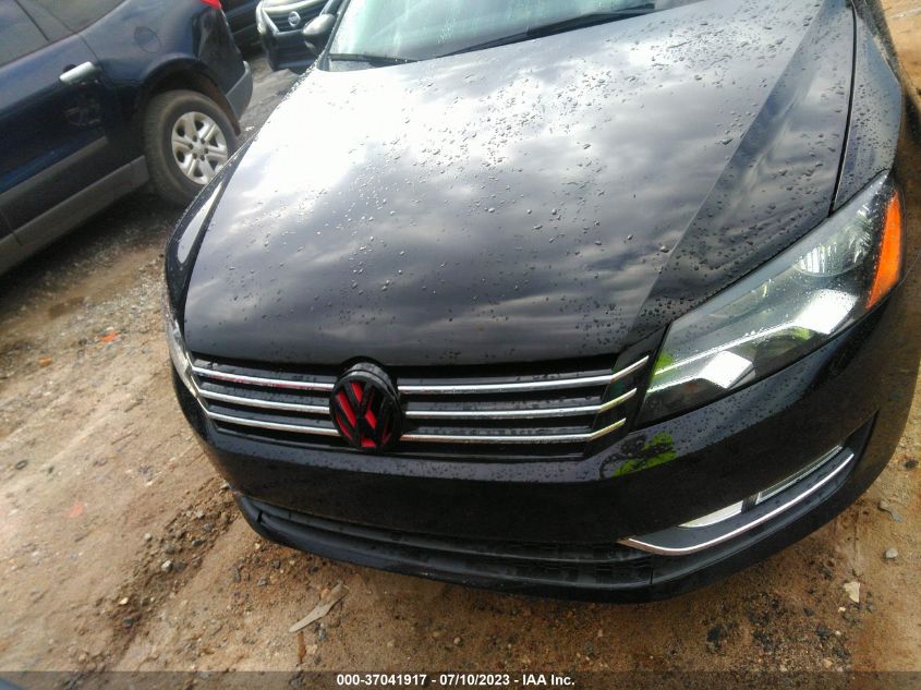 2014 VOLKSWAGEN PASSAT TDI SE W/SUNROOF & NAV - 1VWBN7A34EC062869