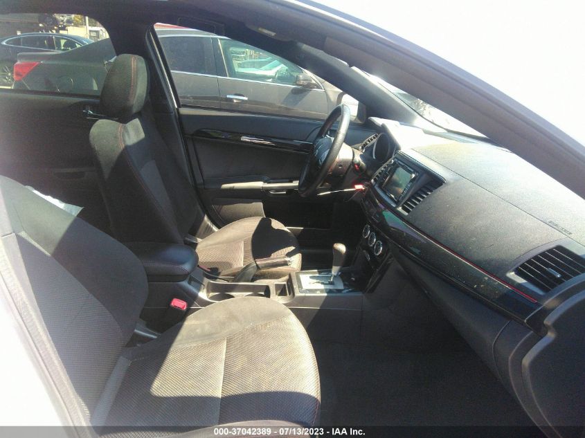 2017 MITSUBISHI LANCER ES/LE - JA32U2FU1HU013281