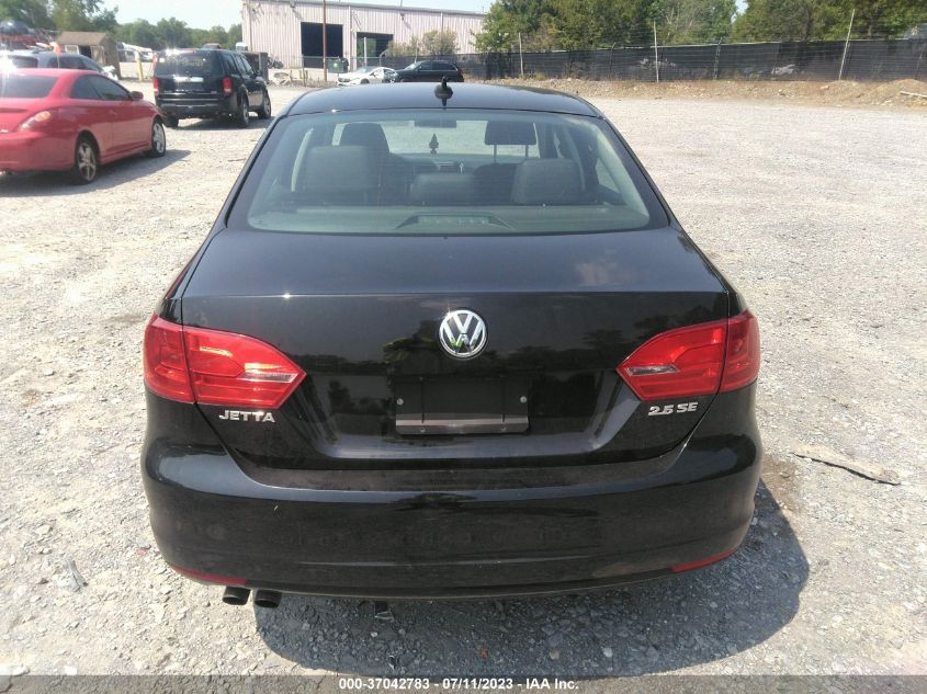 2013 VOLKSWAGEN JETTA SEDAN SE W/CONVENIENCE/SUNROOF - 3VWDP7AJ8DM451044