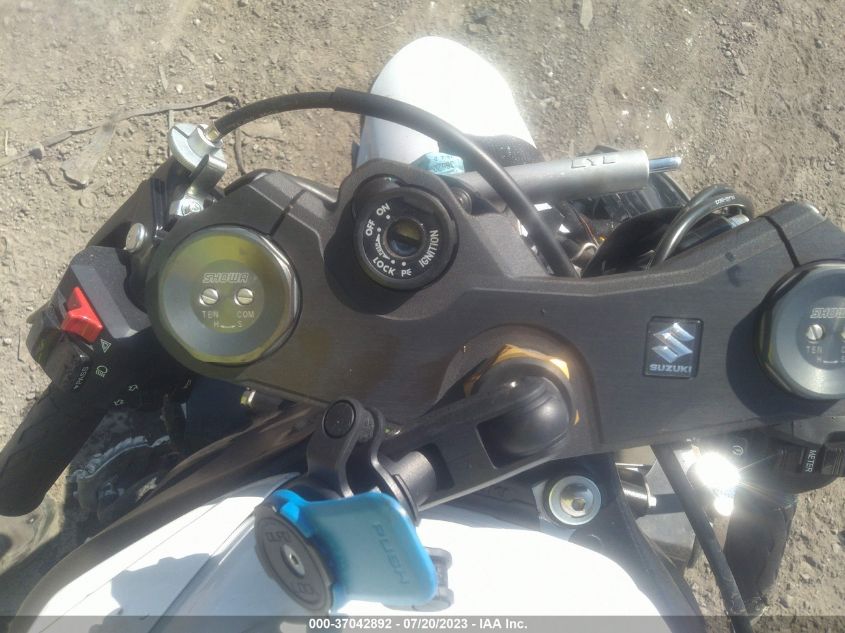 2019 SUZUKI GSX-R600 - JS1GN7FA0K7101343