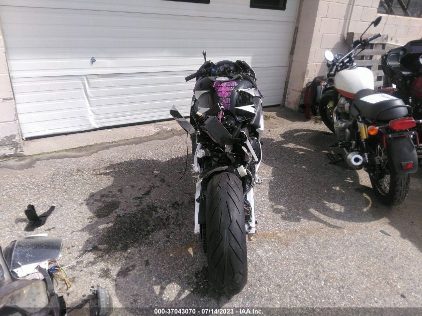 2016 HONDA CBR600 RR-ABS - JH2PC40G4GK300091