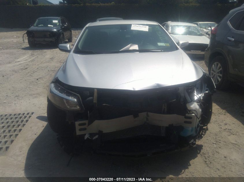 2018 CHEVROLET MALIBU LT - 1G1ZD5ST4JF211029