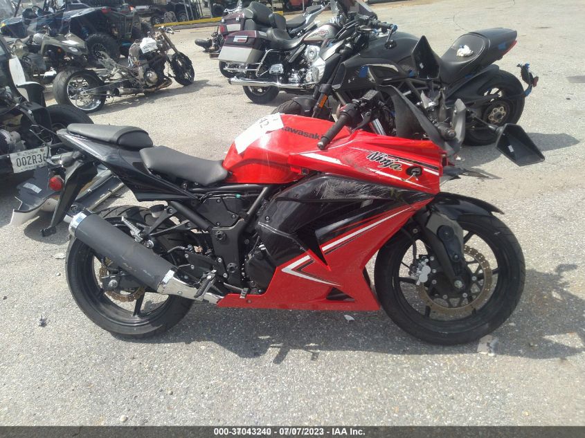 2012 KAWASAKI EX250 J JKAEXMJ1XCDAB7751