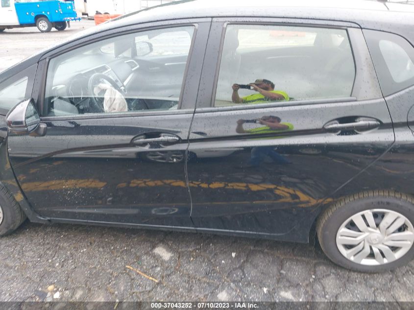 2016 HONDA FIT LX - JHMGK5H54GX035579