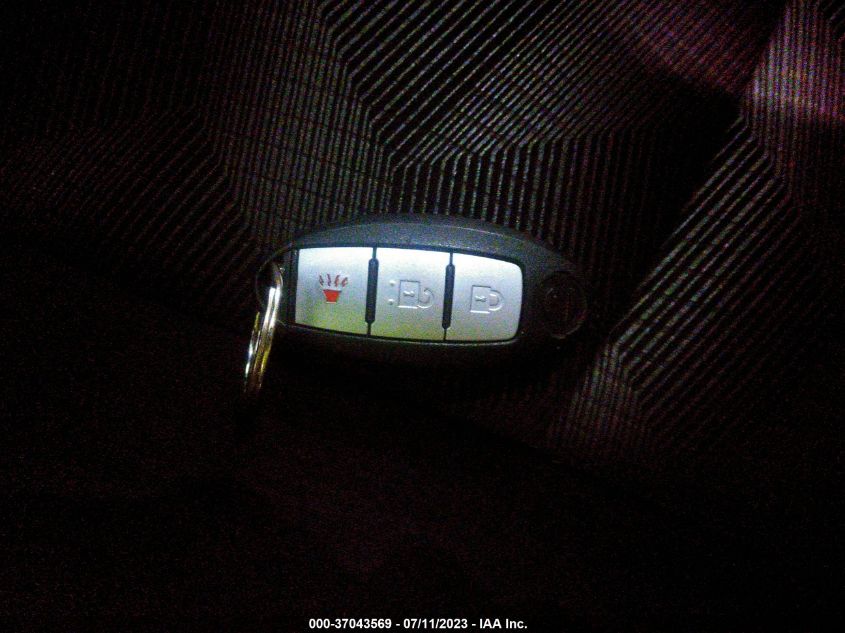 2015 NISSAN ROGUE SV - 5N1AT2MT8FC778982