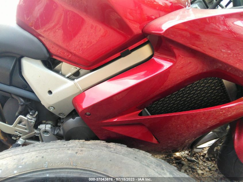 2007 HONDA VFR800 JH2RC46117M900082