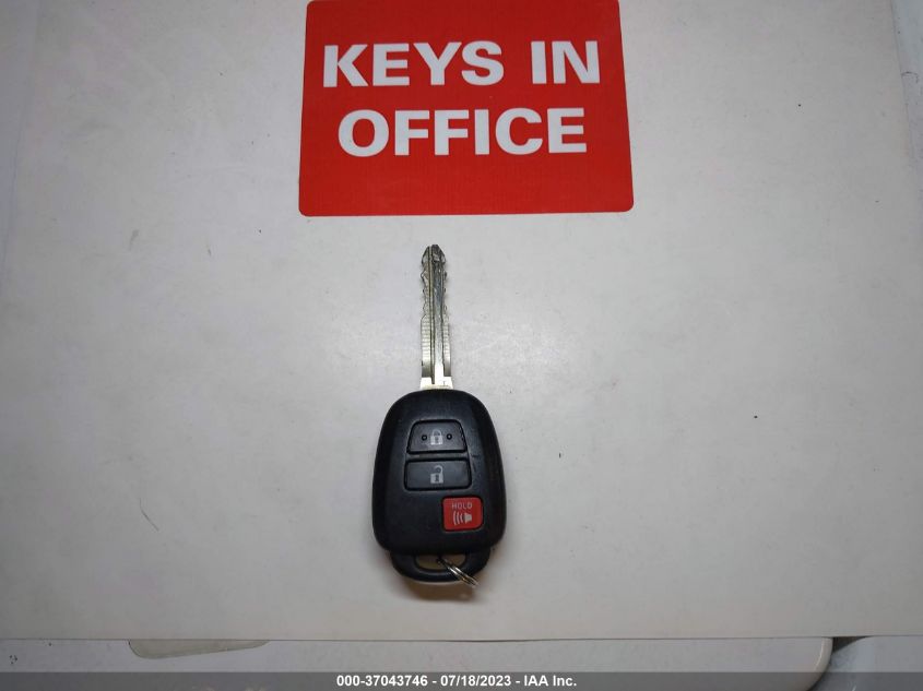 2015 TOYOTA RAV4 LE - JTMBFREV8FD118508