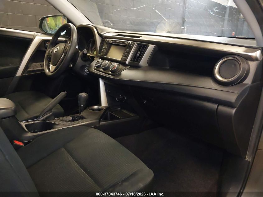 2015 TOYOTA RAV4 LE - JTMBFREV8FD118508