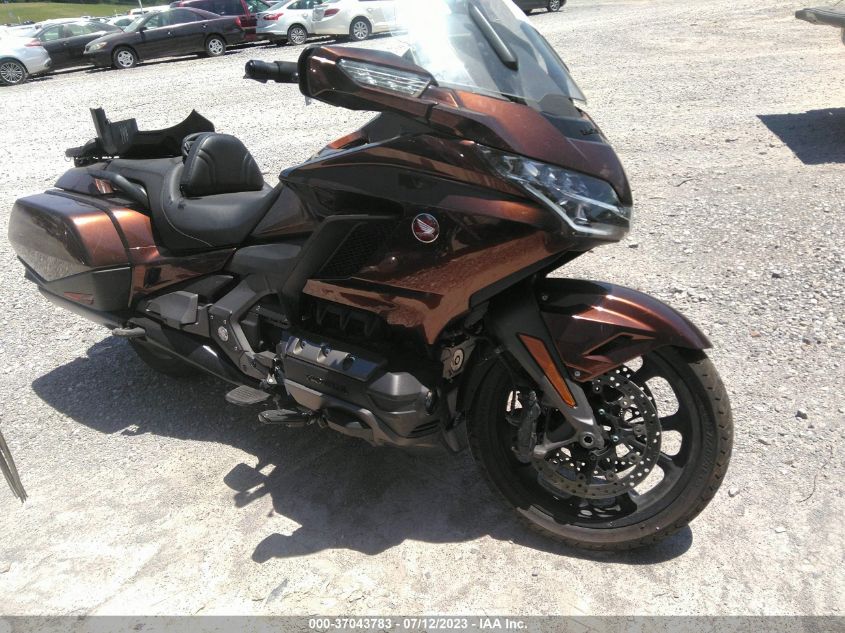 JH2SC7917JK000983 HONDA GL1800 B 2018