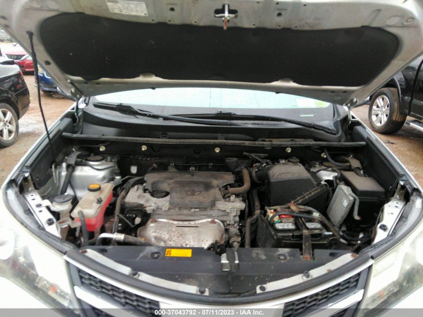 2015 TOYOTA RAV4 XLE - 2T3RFREV6FW314612