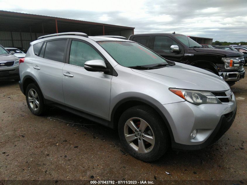 2015 TOYOTA RAV4 XLE - 2T3RFREV6FW314612