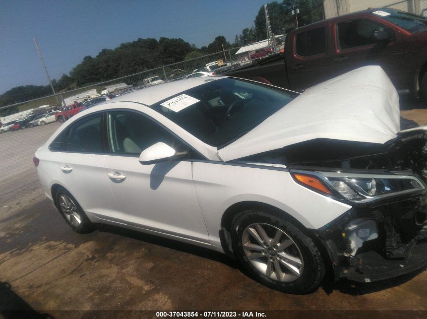 2015 HYUNDAI SONATA 2.4L SE - 5NPE24AF8FH172508