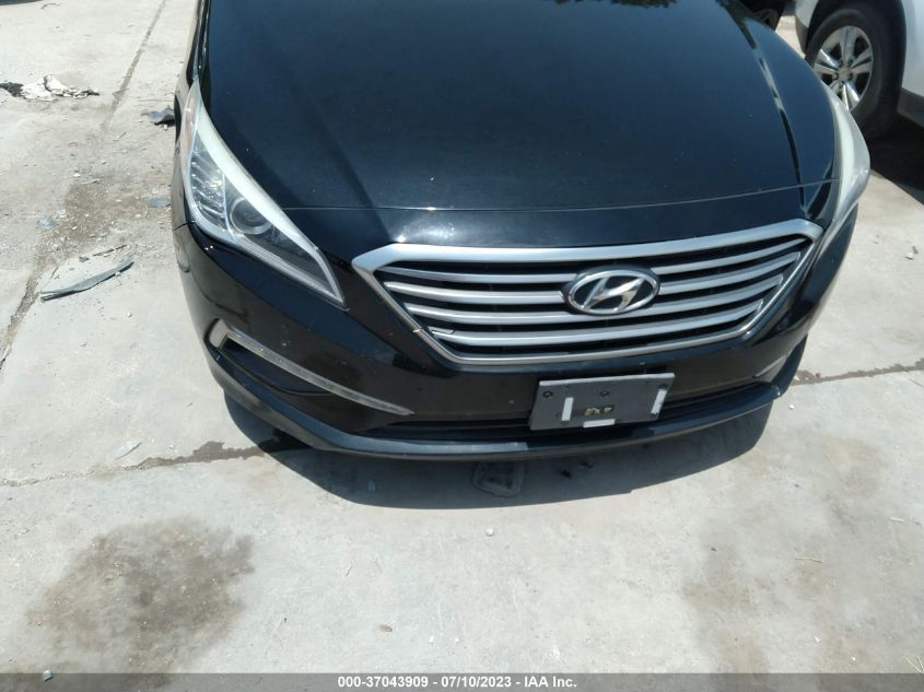 2015 HYUNDAI SONATA 2.4L SE - 5NPE24AFXFH013666