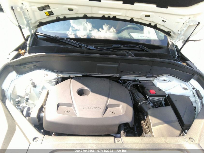 2022 VOLVO XC90 MOMENTUM - YV4A22PK8N1851883