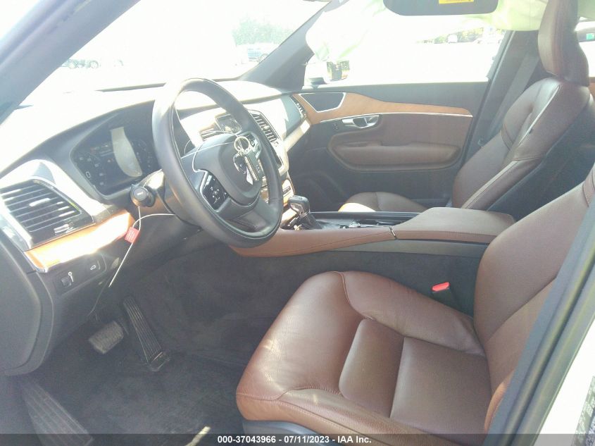 2022 VOLVO XC90 MOMENTUM - YV4A22PK8N1851883