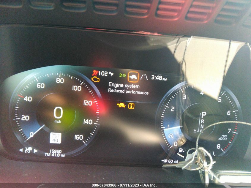 2022 VOLVO XC90 MOMENTUM - YV4A22PK8N1851883