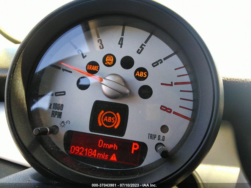 2013 MINI COOPER HARDTOP - WMWSU3C58DT687235