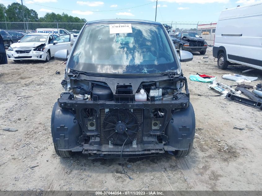 2013 SMART FORTWO PURE/PASSION WMEEJ3BA7DK657013