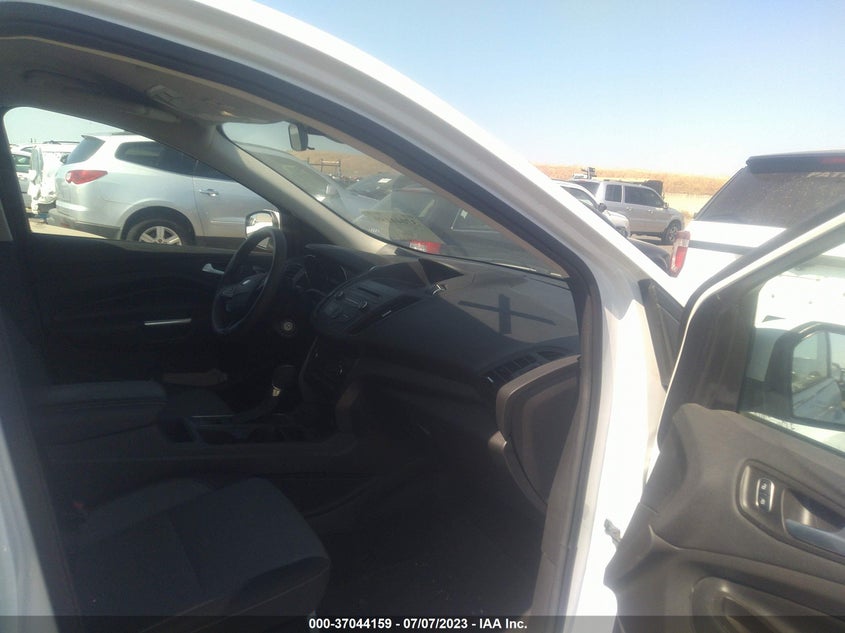 VIN 1FMCU0GD6HUD78723 2017 FORD ESCAPE SE