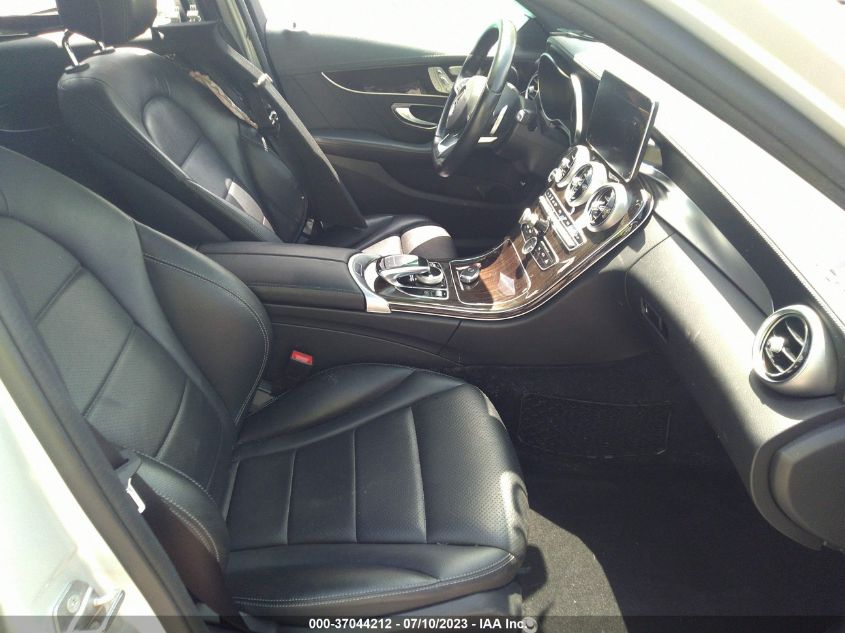 2016 MERCEDES-BENZ C-CLASS C 300 - 55SWF4KB8GU178120