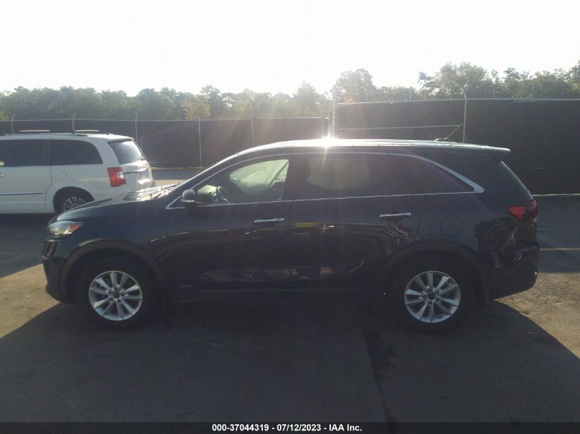 2019 KIA SORENTO LX - 5XYPGDA39KG529390