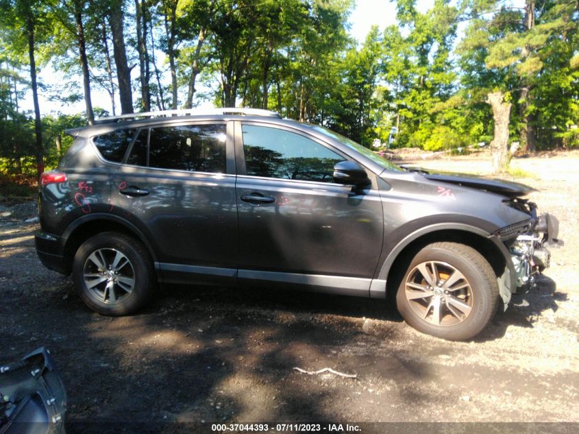 2017 TOYOTA RAV4 XLE - JTMWFREV2HJ705471