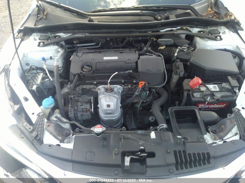 2016 HONDA ACCORD SEDAN EX - 1HGCR2F72GA205697