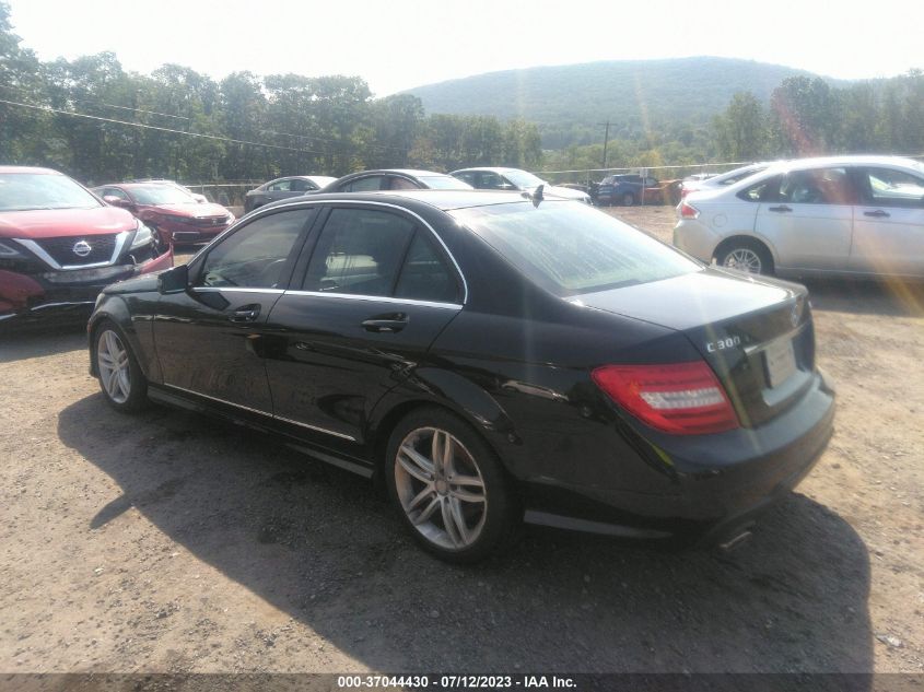 2014 MERCEDES-BENZ C-CLASS C 300 - WDDGF8AB9ER318560