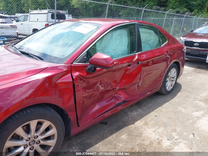 2018 TOYOTA CAMRY L/LE/XLE/SE/XSE - 4T1B11HK4JU552902