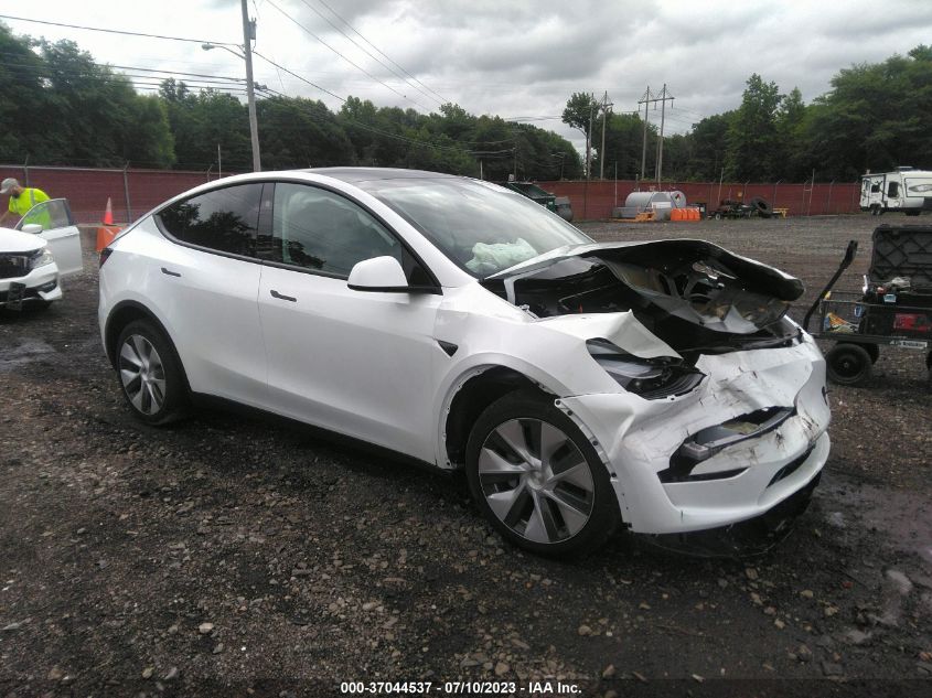 2023 TESLA MODEL Y LONG RANGE - 7SAYGDEE0PF802492