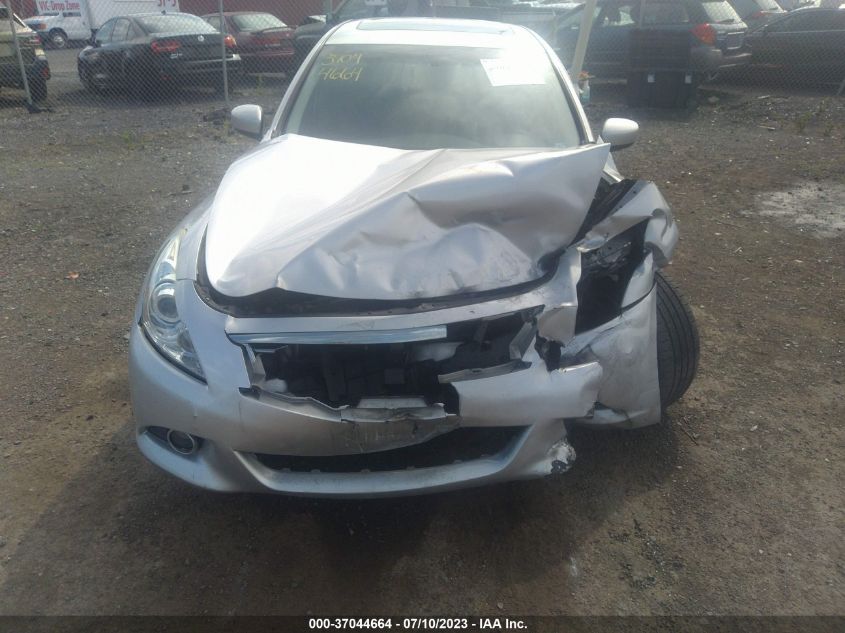 2015 INFINITI Q40 JN1CV6AR7FM650897