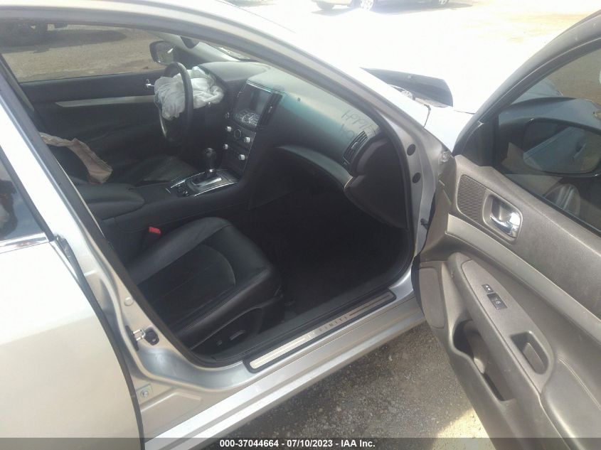 2015 INFINITI Q40 JN1CV6AR7FM650897