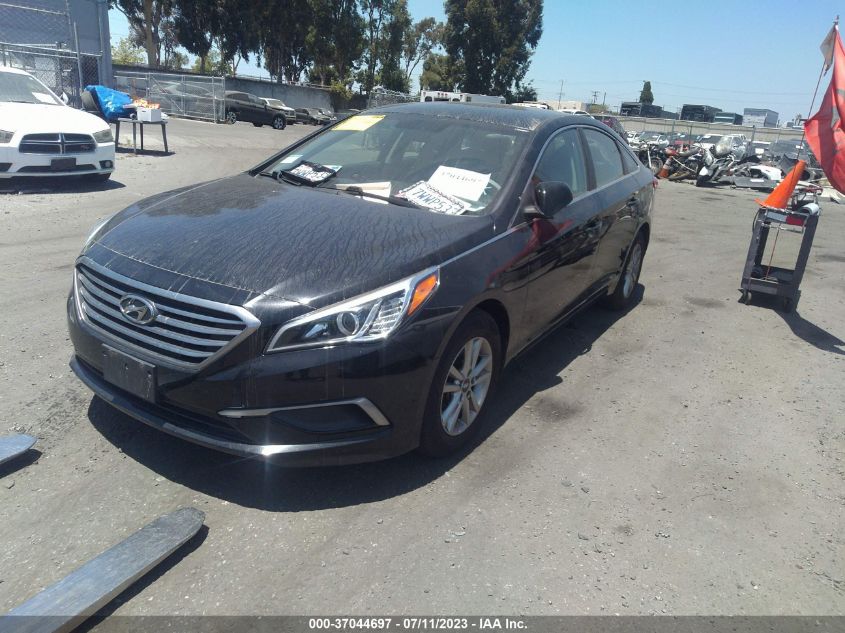 2017 HYUNDAI SONATA SE - 5NPE24AF9HH546482