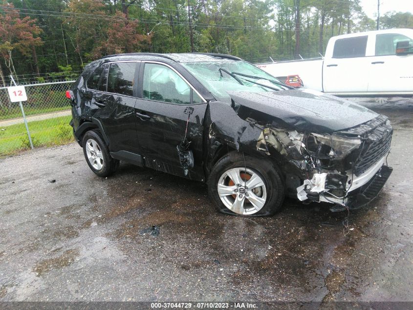 2021 TOYOTA RAV4 XLE - 2T3P1RFV9MW200797