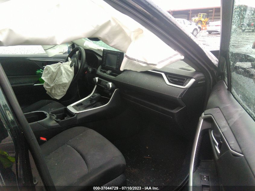 2021 TOYOTA RAV4 XLE - 2T3P1RFV9MW200797