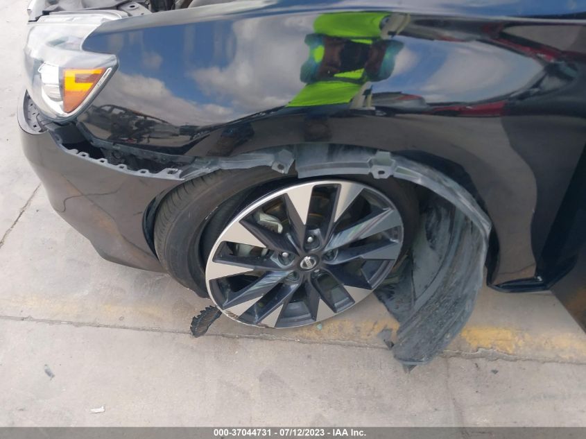 2017 NISSAN SENTRA SR - 3N1AB7AP6HY397737