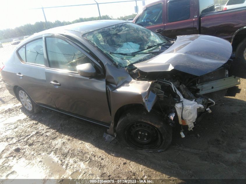 2019 NISSAN VERSA SEDAN S - 3N1CN7AP6KL827545