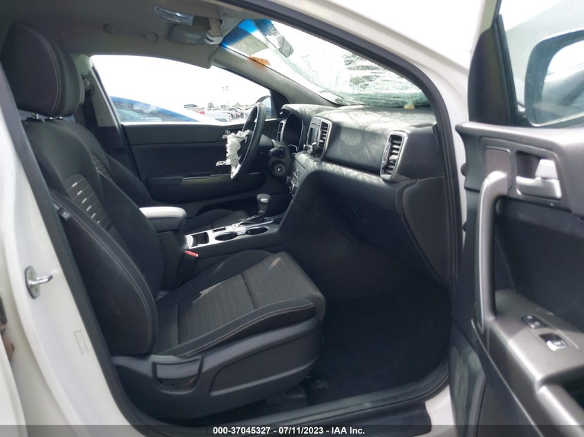 VIN KNDPM3AC3J7488303 2018 KIA SPORTAGE LX