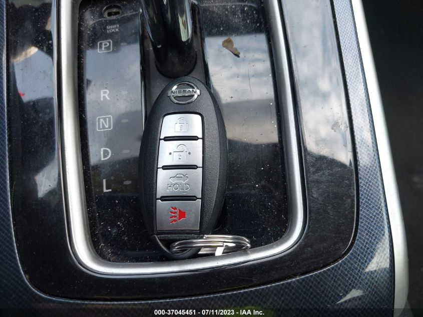 2019 NISSAN SENTRA SR - 3N1AB7AP0KY211309