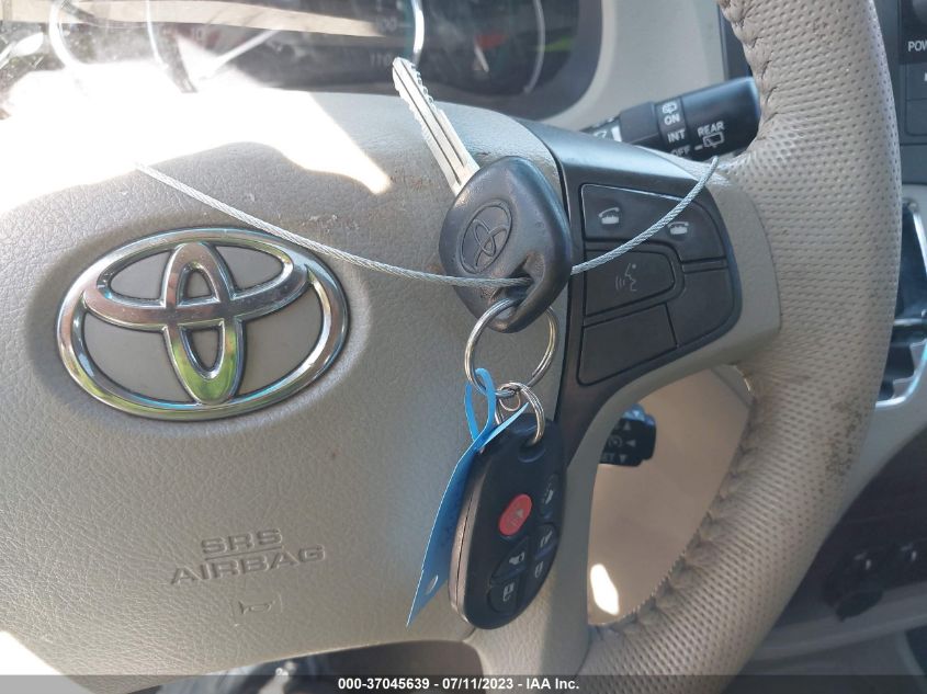2013 TOYOTA SIENNA XLE/LIMITED - 5TDYK3DC0DF376607