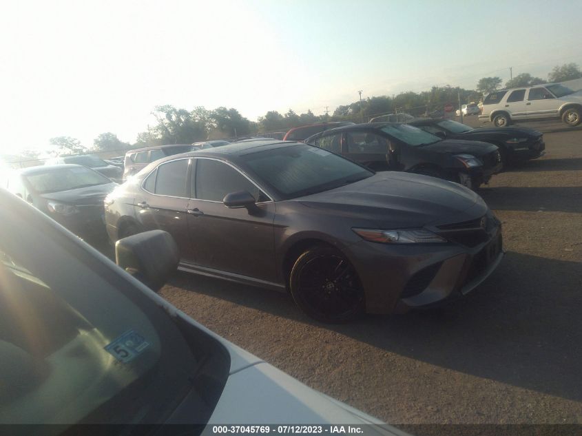2018 TOYOTA CAMRY XSE - 4T1B61HK3JU131867