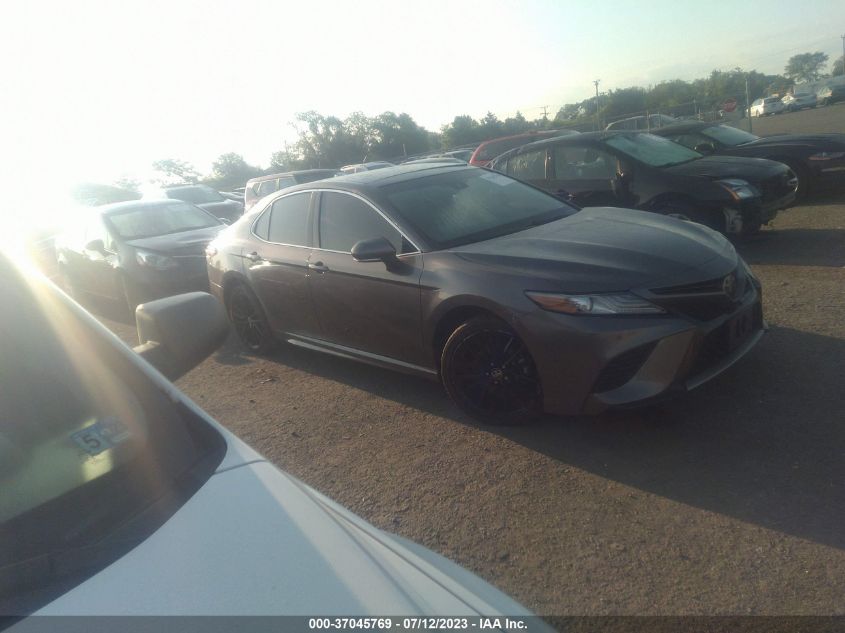 2018 TOYOTA CAMRY XSE - 4T1B61HK3JU131867