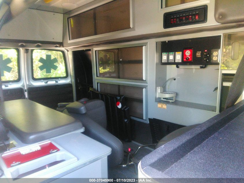 2015 CHEVROLET EXPRESS CARGO VAN DIESEL - 1GBZGUCLXF1276533