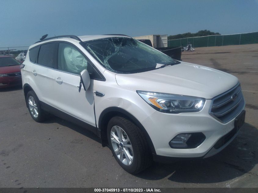 2017 FORD ESCAPE SE - 1FMCU9G90HUE73651