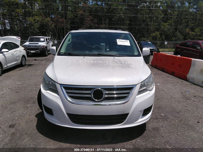 2014 VOLKSWAGEN ROUTAN SE W/RSE & NAVIGATION - 2C4RVABG3ER135236