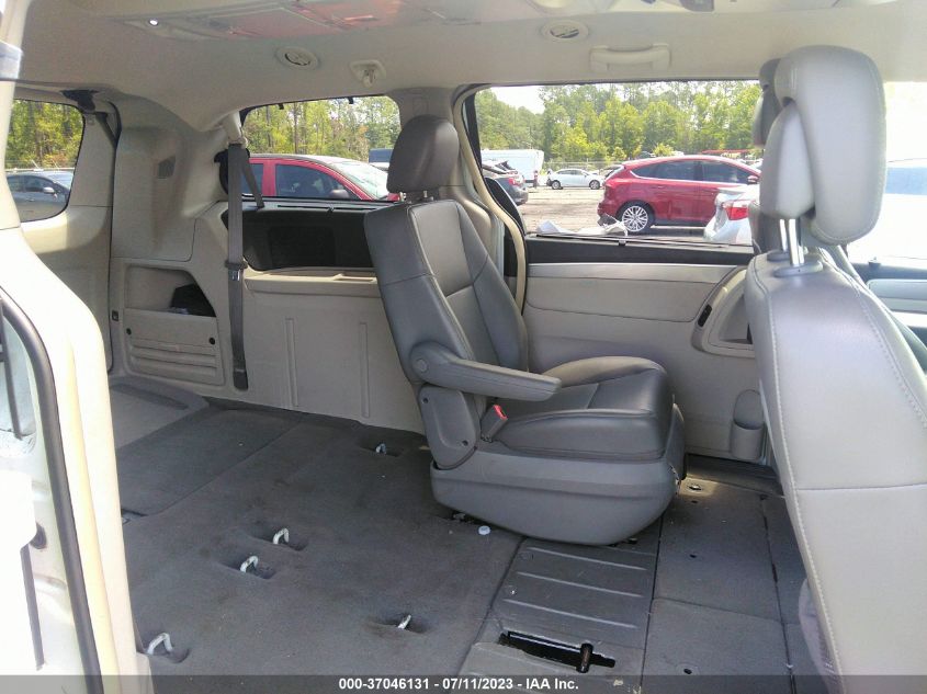 2014 VOLKSWAGEN ROUTAN SE W/RSE & NAVIGATION - 2C4RVABG3ER135236