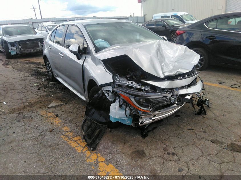 2022 TOYOTA COROLLA HYBRID LE - JTDEAMDE7N3002463