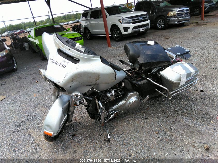 2016 HARLEY-DAVIDSON FLHTP POLICE ELECTRA GLIDE 1HD1FMM11GB668965