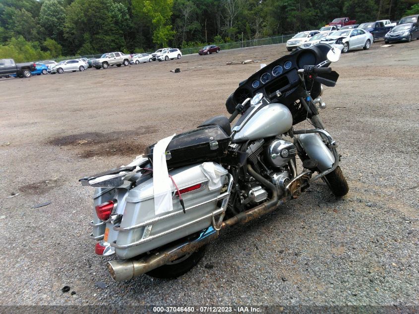 2016 HARLEY-DAVIDSON FLHTP POLICE ELECTRA GLIDE 1HD1FMM11GB668965