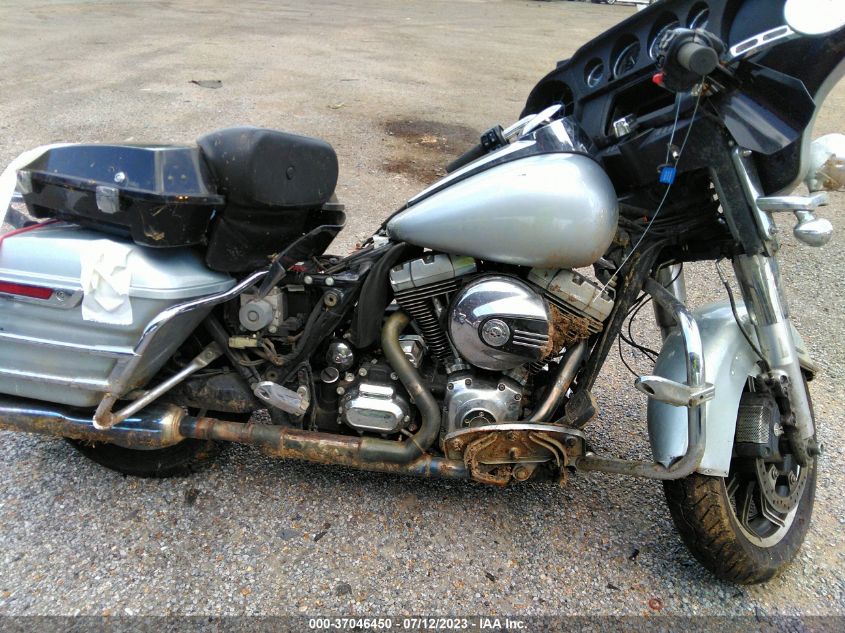 2016 HARLEY-DAVIDSON FLHTP POLICE ELECTRA GLIDE 1HD1FMM11GB668965